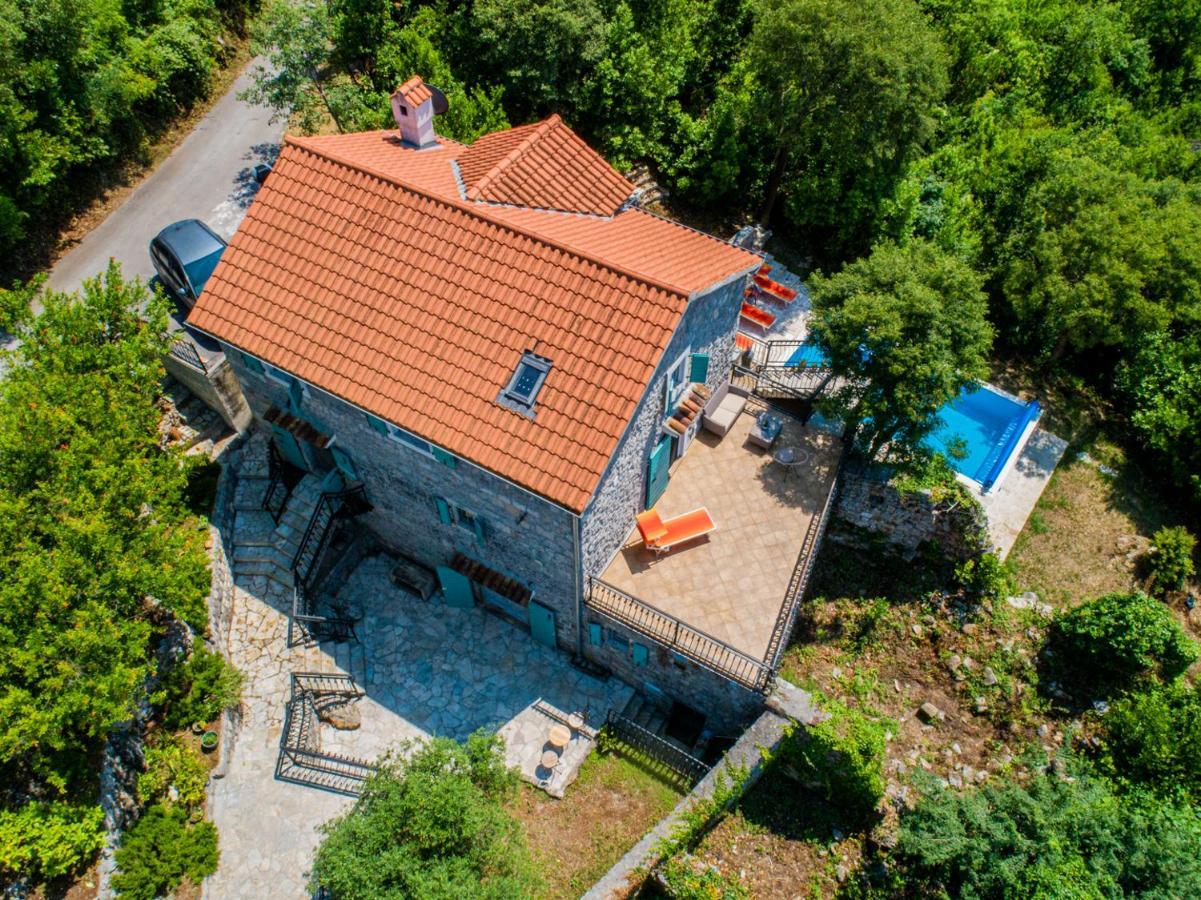 Villa Toscana With A Pool Tivat Exteriör bild