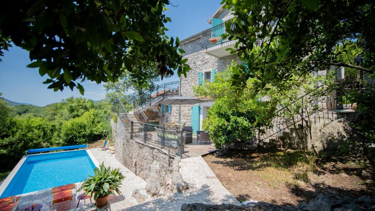 Villa Toscana With A Pool Tivat Exteriör bild