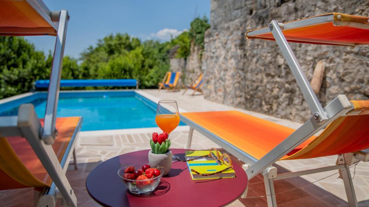 Villa Toscana With A Pool Tivat Exteriör bild