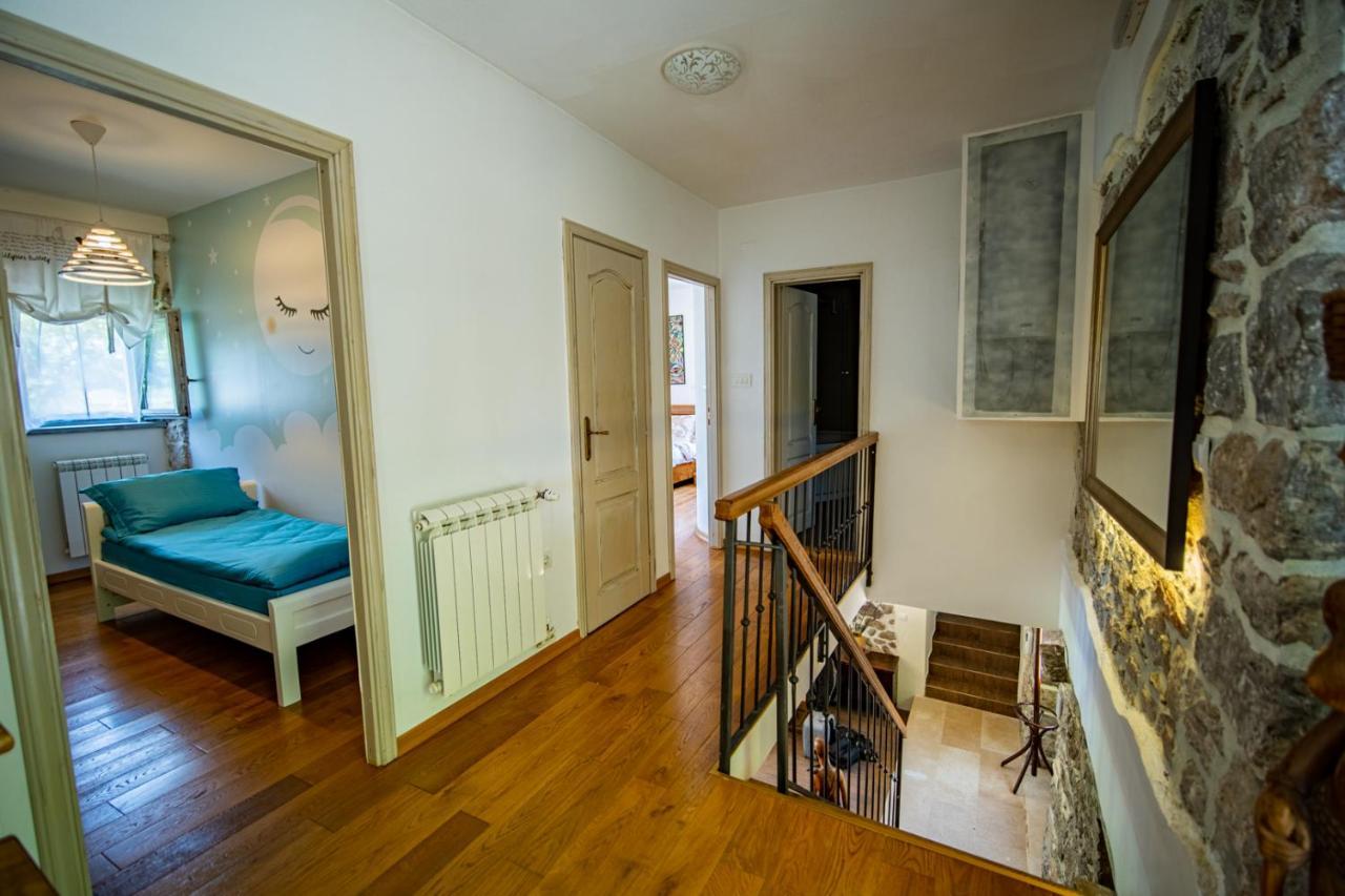 Villa Toscana With A Pool Tivat Exteriör bild